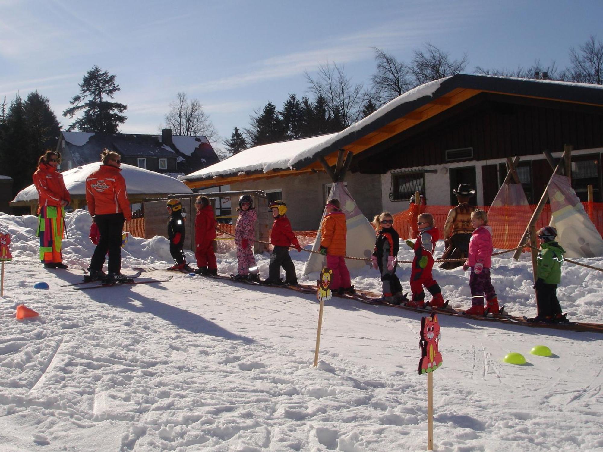 Cozy Holiday Home With Wifi In Hochsauerland Elpe Екстер'єр фото
