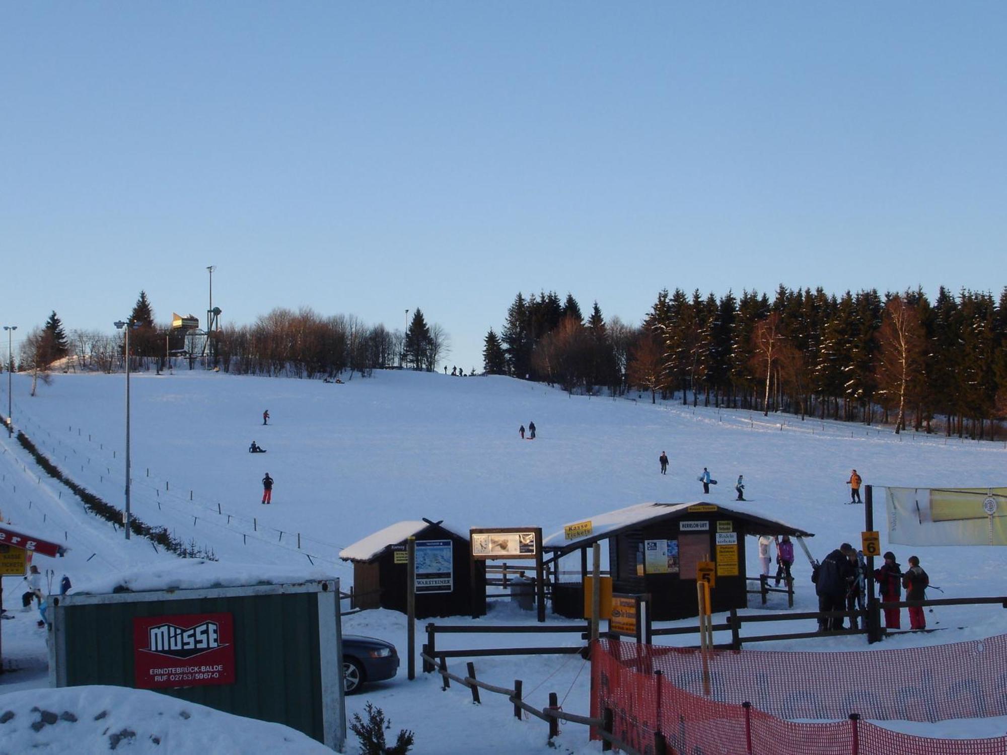 Cozy Holiday Home With Wifi In Hochsauerland Elpe Екстер'єр фото